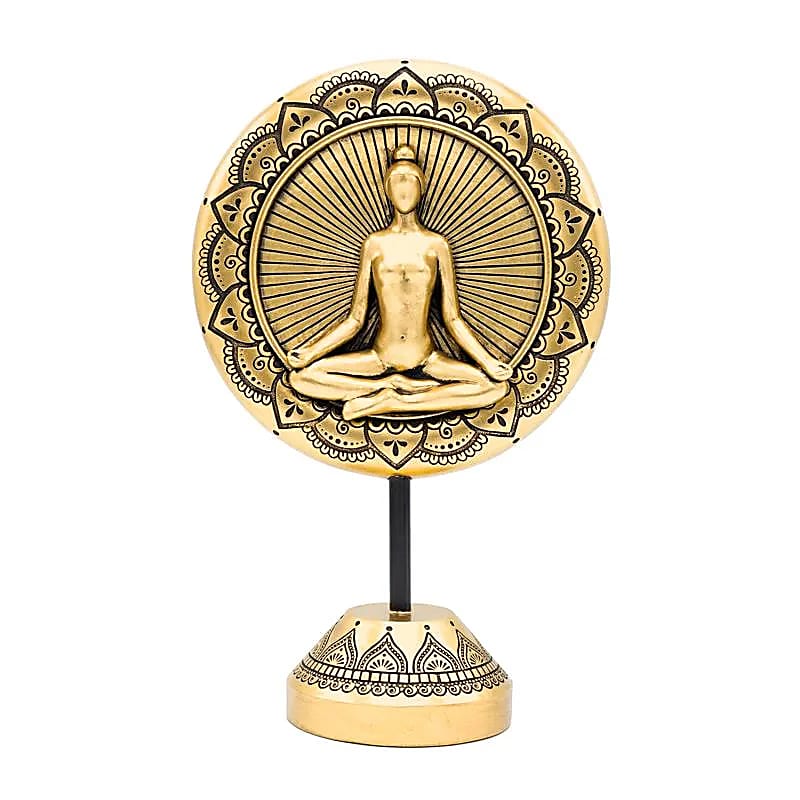 Yogafigur af mediterende kvinde med mandala i guld, 24,5 cm høj