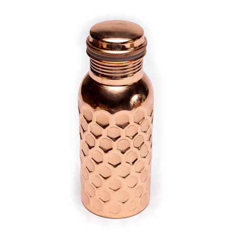 Drikkeflaske i hamret kobber med 500 ml rumfang, 99,9 procent kobber