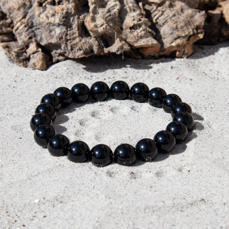 sort obsidian 10 mm armbånd I sort farve