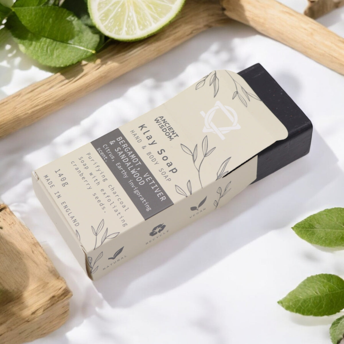 Ler Sæbe | Bergamot & Sandeltræ | Rensende & Fugtgivende | 145 g.