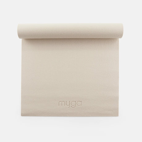 MYGA yogamåtte sand sammenrullet