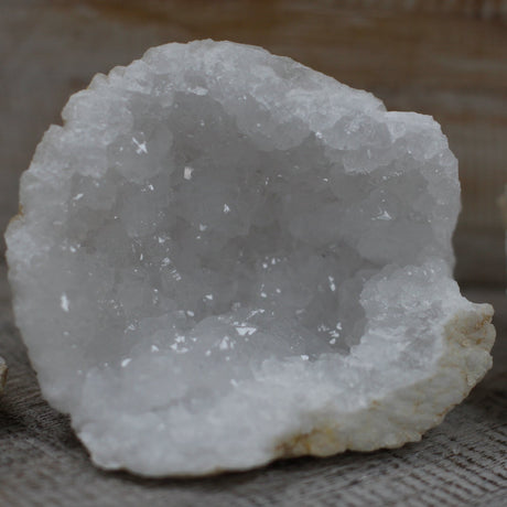 bjergkrystal geode 3-4 cm åbnet eksempel
