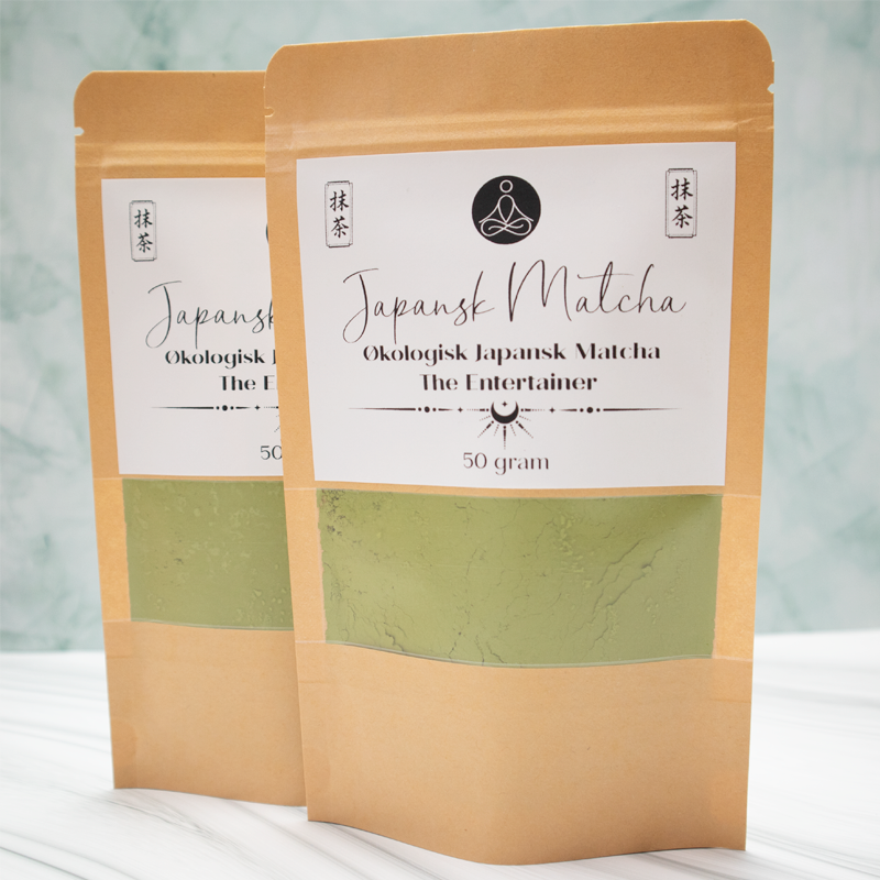 japansk matcha I poser