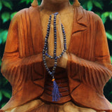 lapis lazuli krystal mala på buddha figur